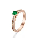 Pierścionek ze szmaragdem i diamentami różowe złoto AJPZ_094